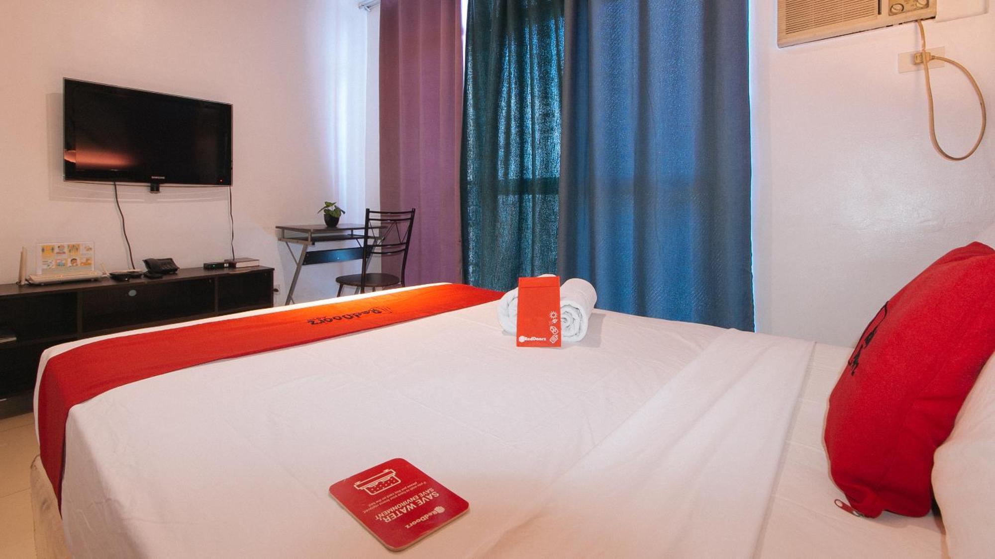 Reddoorz @ Melbourne Suites Makati Makati City Dış mekan fotoğraf
